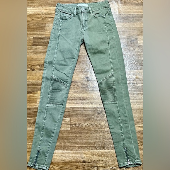 Zara olive green jeans, zipper detail. Size 2. Excellent condition - Picture 3 of 10